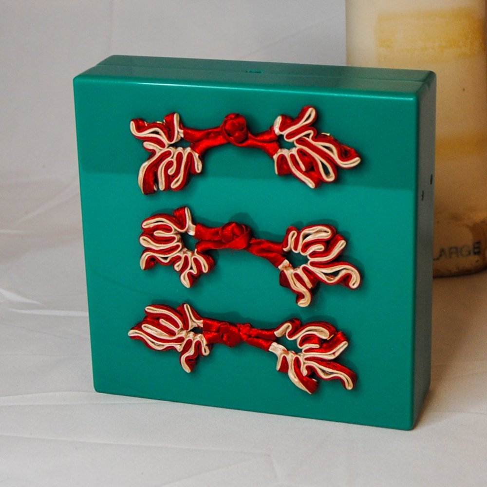 Charlotte Olympia Jade Buckle Knot Clutch Box - Picture 10 of 12